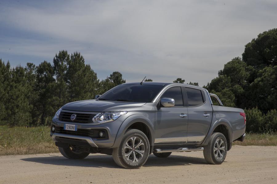  Fiat Fullback Double Cab 2016 года  (фото 6 из 31)